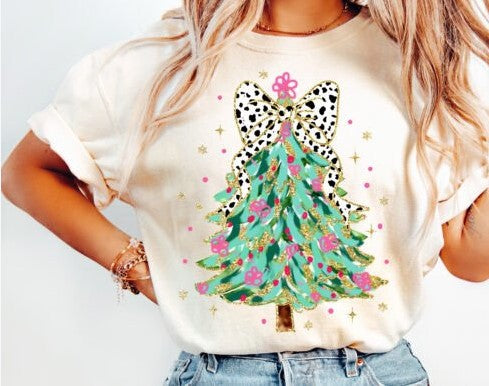 Christmas tree with brushstrokes and Dot Bow